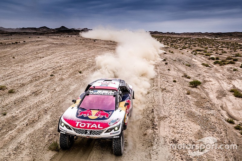Silk Way Rally: ‘Peter’ and Kolomy first to the Great Wall
