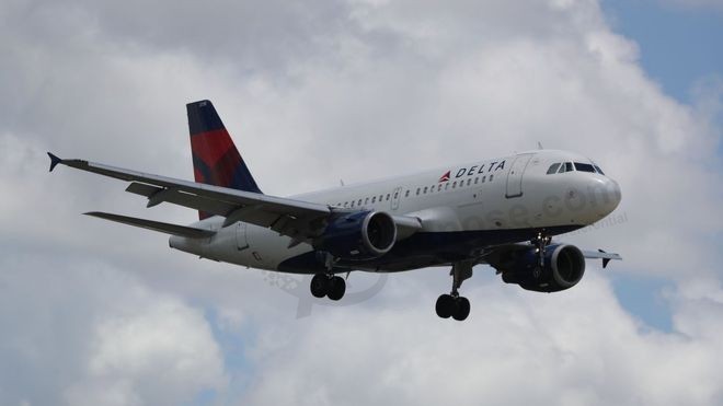 US airlines bumping from overbooked flights is at 22-year low