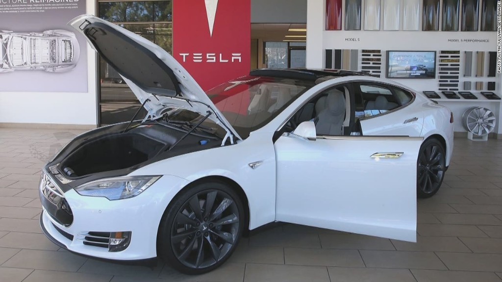 Tesla drops the cheapest Model S