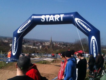 Customized Cheap price size and colors custom durable PVC inflatable start/finish line arch for sale