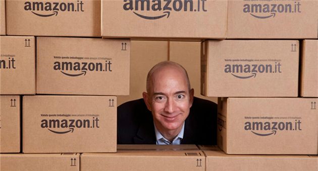 If Trump wants to take a shot at Amazon, there's a potential billion-dollar deal staring him ri