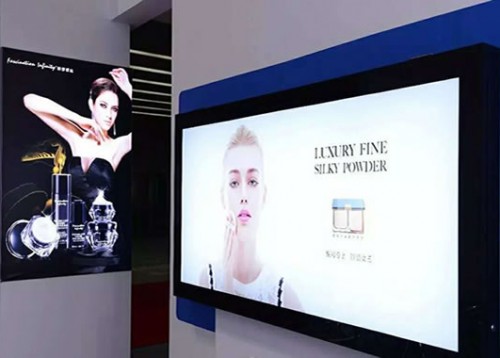 Outdoor advertising light box